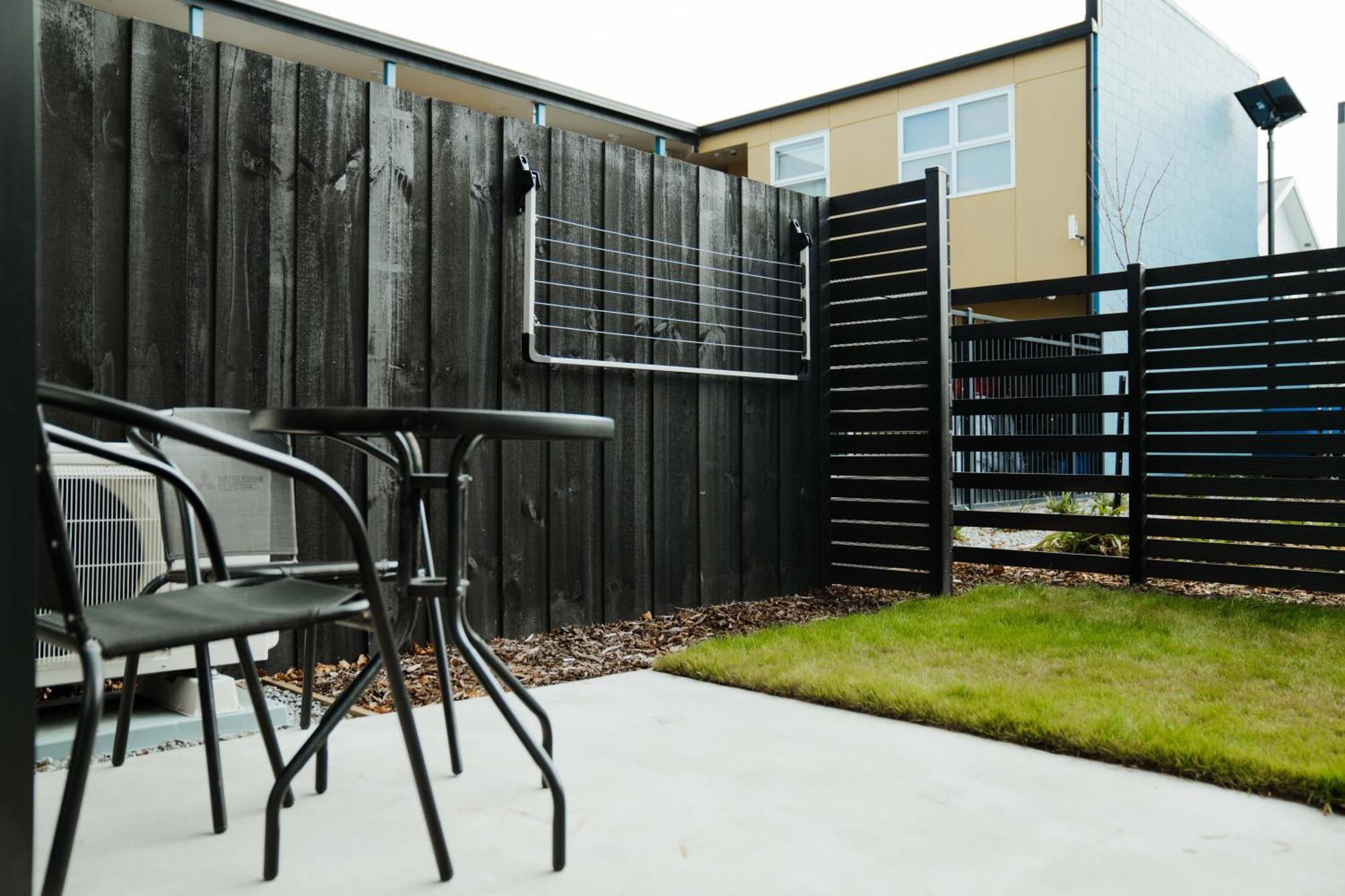 New Townhouse, Heart Of City Centre, 2 Bed 2 Bath, Car Park Christchurch Extérieur photo